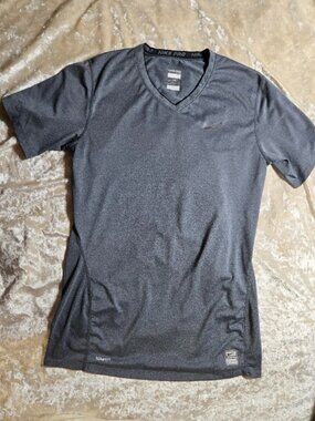 Nike Pro Dri-FIT Gray Training Shirt Women’s Small Fitted V-Neck Athletic Top